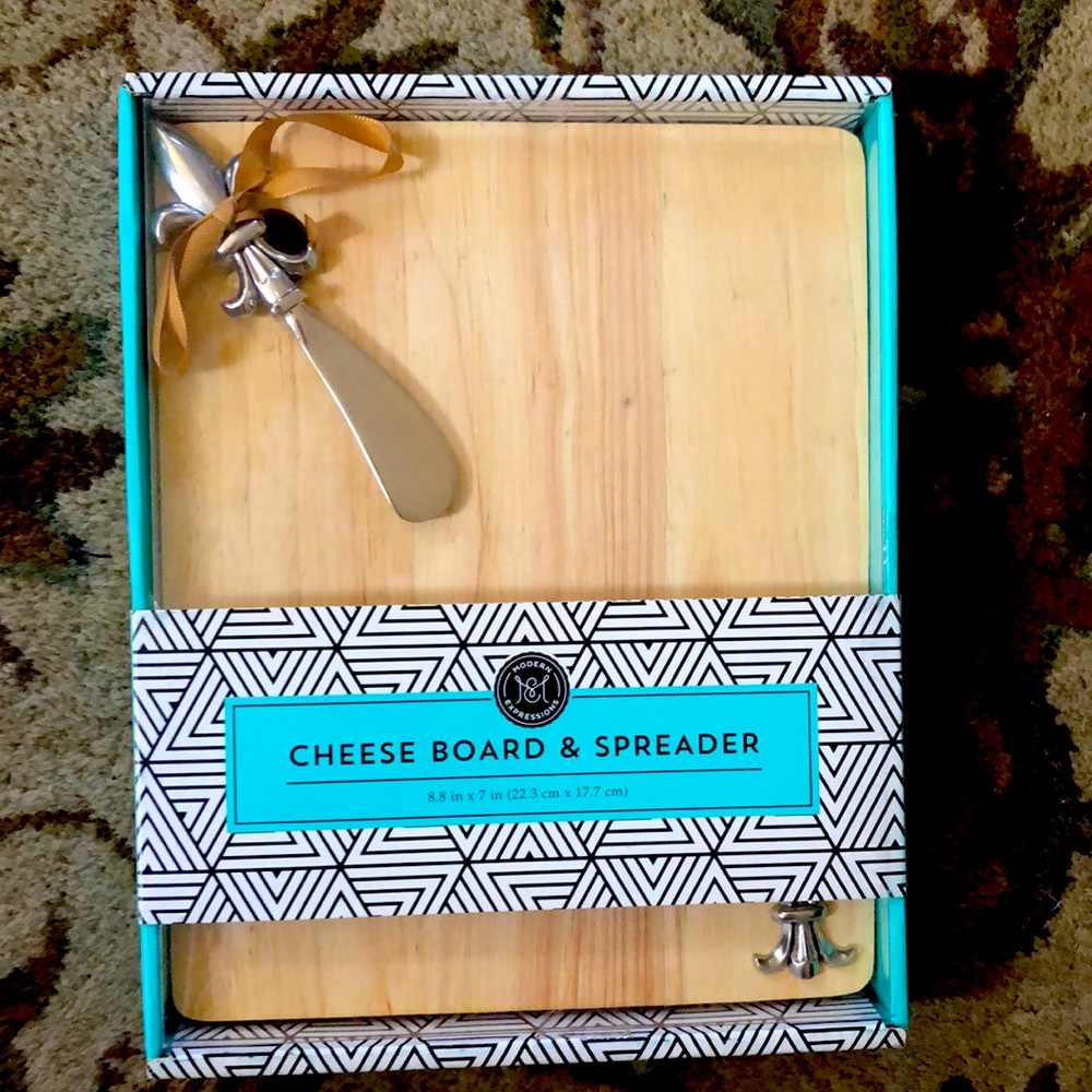 New in box Cheese board and spreader